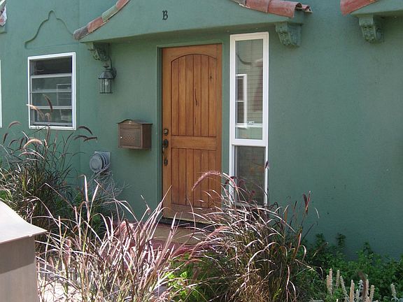 2nd image of 6126 Romaine St