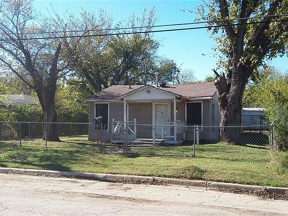 3rd image of 1724 Lloyd Ave