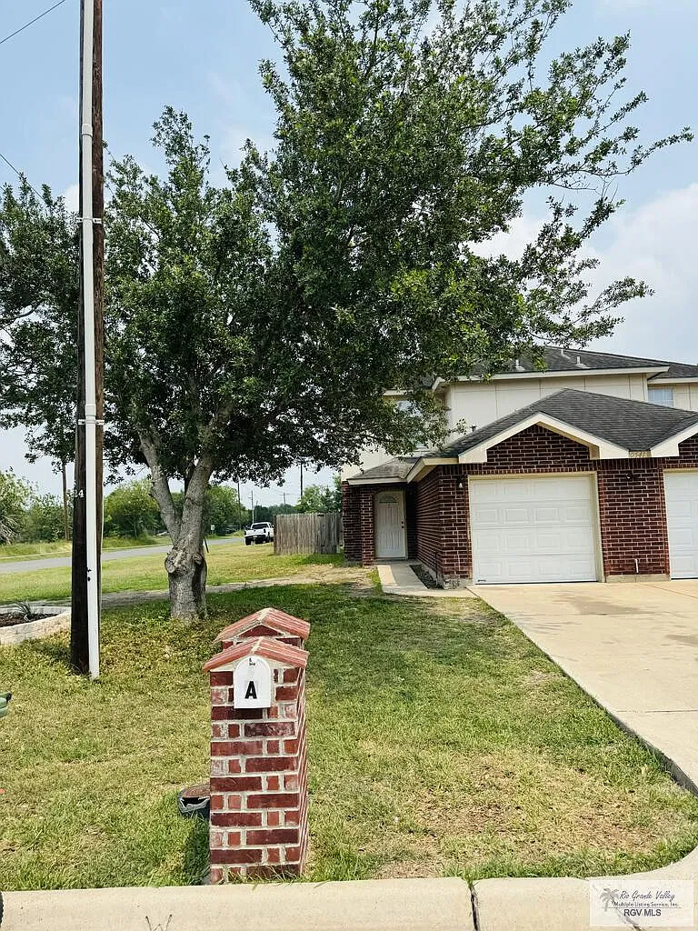 2 bed, 2.0 bath, 1086 sqft, $1,275 — Photo 2