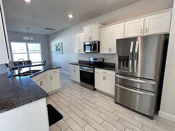 4th image of 36097 Welsh Glade Rd