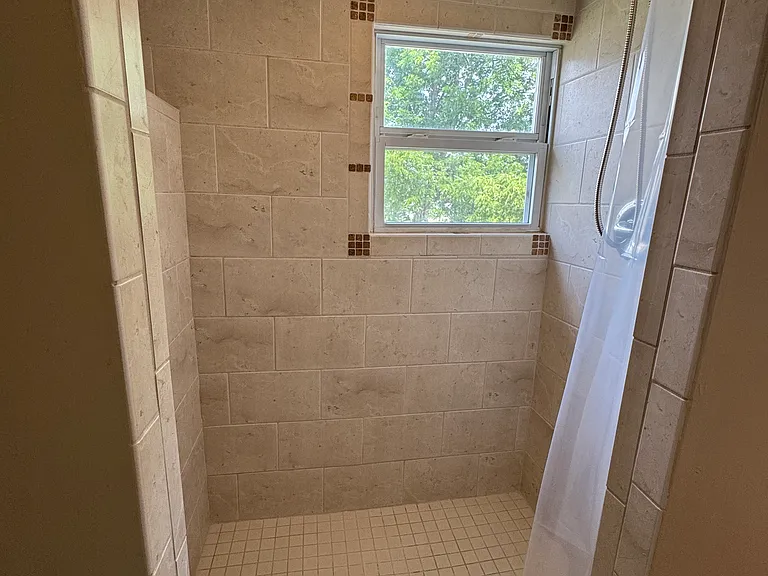 901 S College Ave — Photo 18