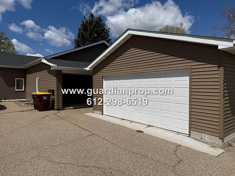7535 Cloman Way — Photo 16