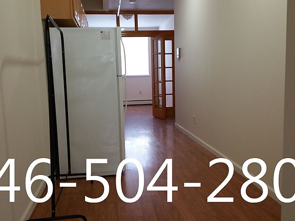 2nd image of 1356 Dekalb Ave APT 1