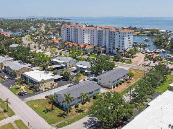 510 Bayview Dr NE APT A