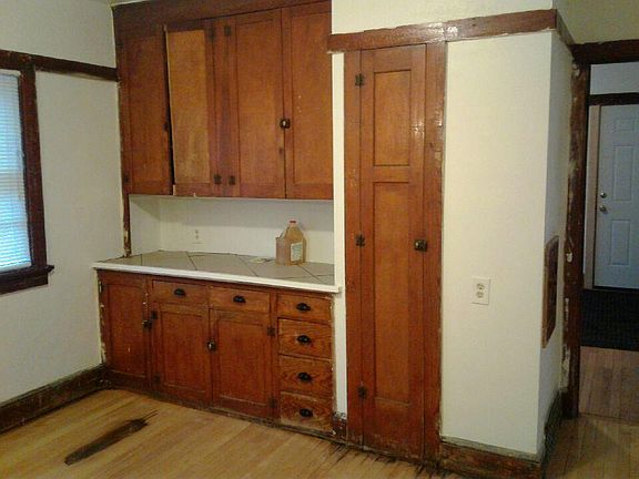 2763B Lower rear kitchen