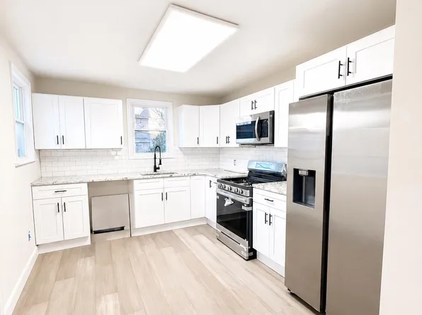 641 Walton Ave, Beverly, NJ 08010