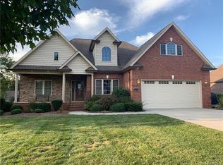 314 Macon Dr, Statesville, NC 28677