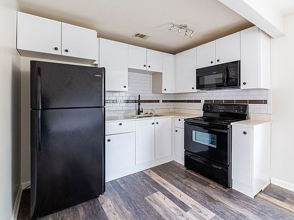 4th image of 1818 Vesta Ave #3