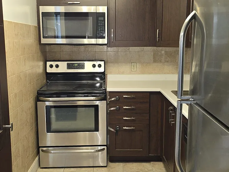 35 Trailwood Dr #312 — Photo 3