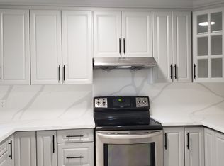 236 Park Rd N, Oshawa, ON L1J 4M1