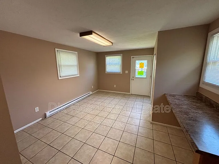 424 Shafor St — Photo 15