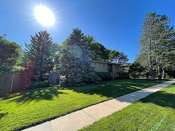 2nd image of 5101 S 62nd St