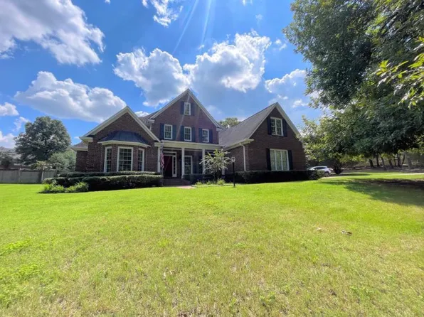 3083 Plantation Cir E, Tupelo, MS 38804