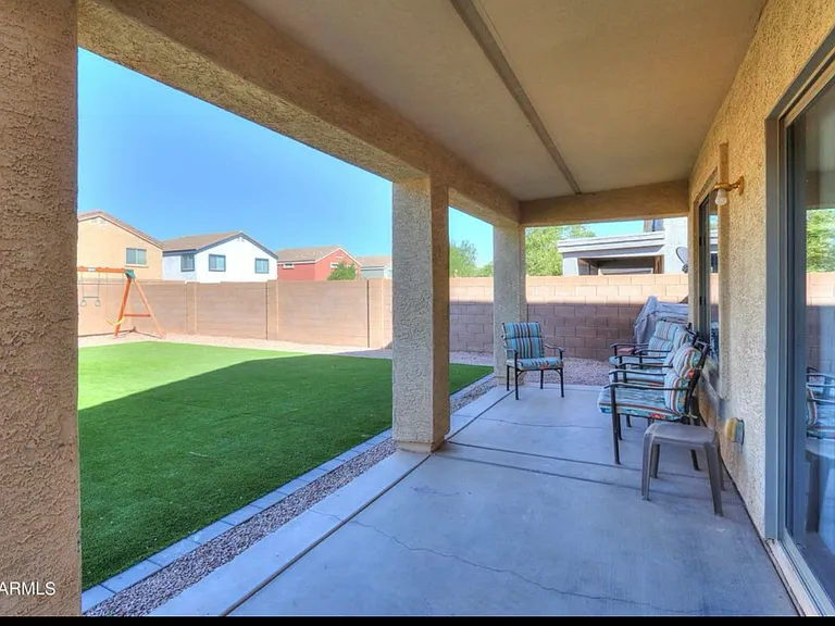 36576 W Nina St — Photo 28