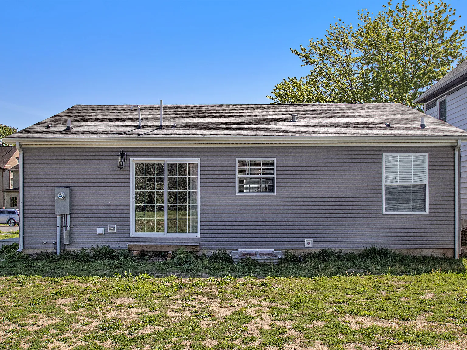 2 bed, 1.0 bath, 1000 sqft, $1,599 — Photo 2