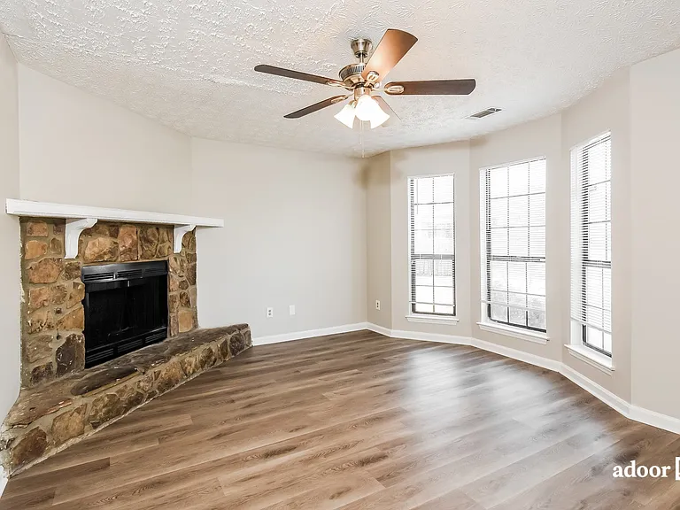 3617 Stephanie Ct — Photo 4