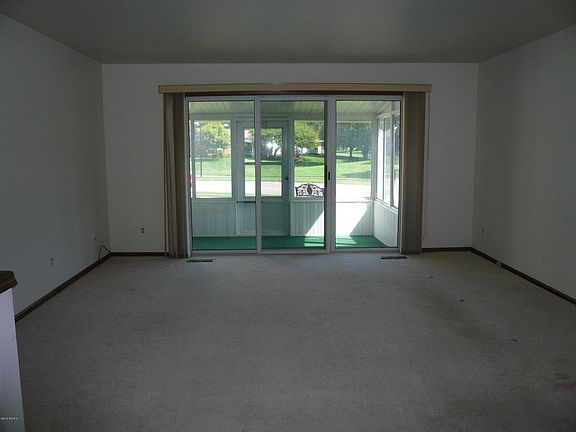 5th image of 5935 Leisure South Dr SE