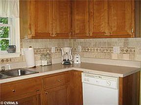 4th image of 24516 Lake Dr