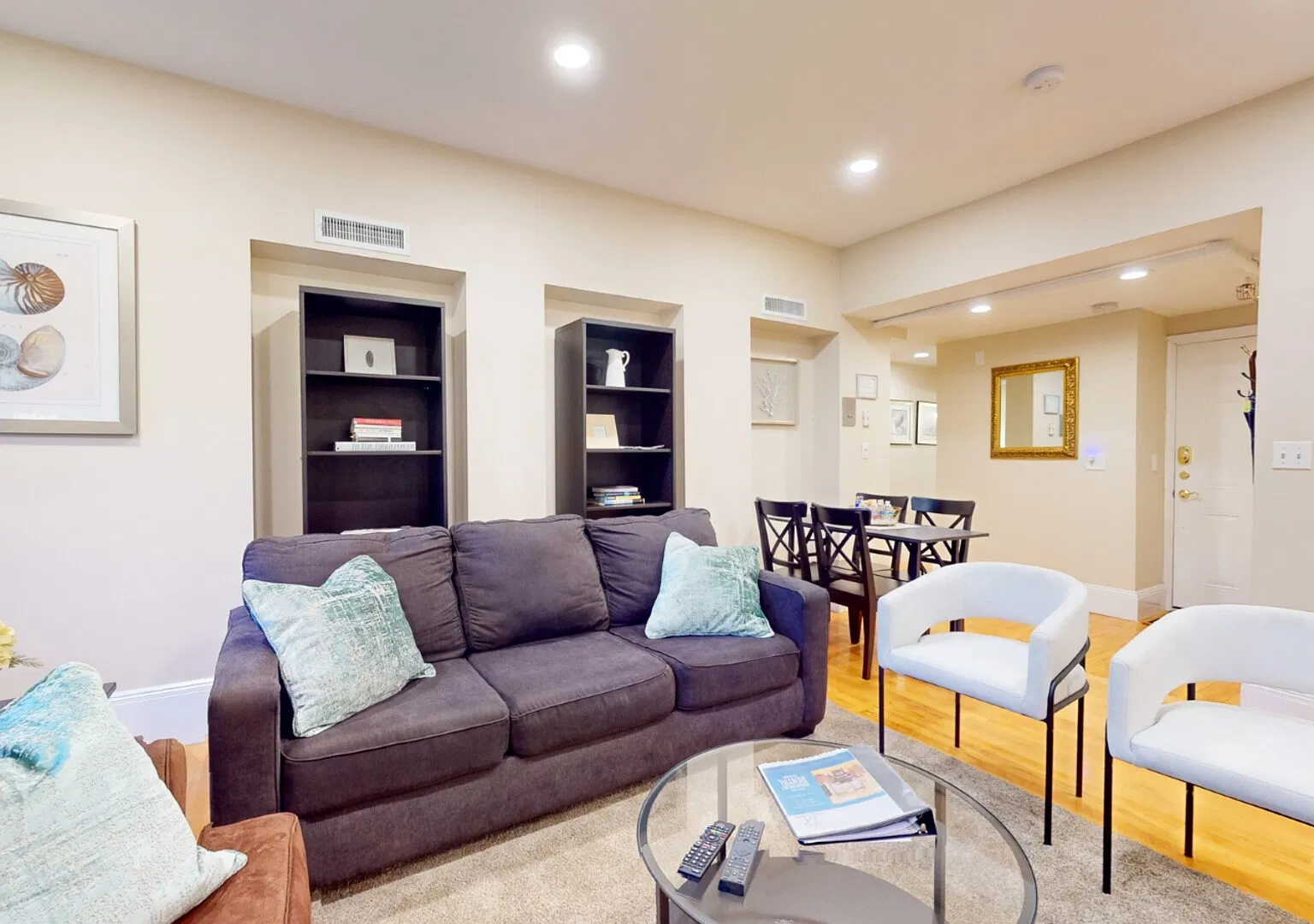 Bea2903a Newly Renovated 2-Bed, Back Bay Near Mgh, Bu, Mit — Photo 3