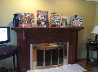 365 Belanger St, Grosse Pointe Farms, MI 48236