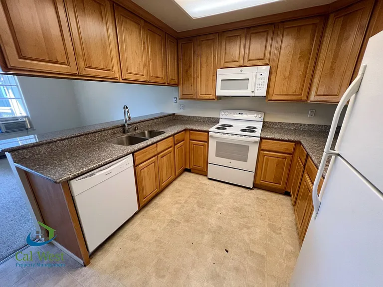 2212 Almaden Rd — Photo 10