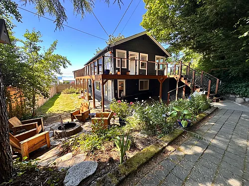 5301 SW Shore Pl Photo 1
