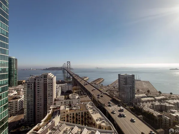 425 1st St Unit 2501, San Francisco, CA 94105