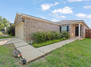 4801 Cedar Springs Dr, Fort Worth, TX 76179