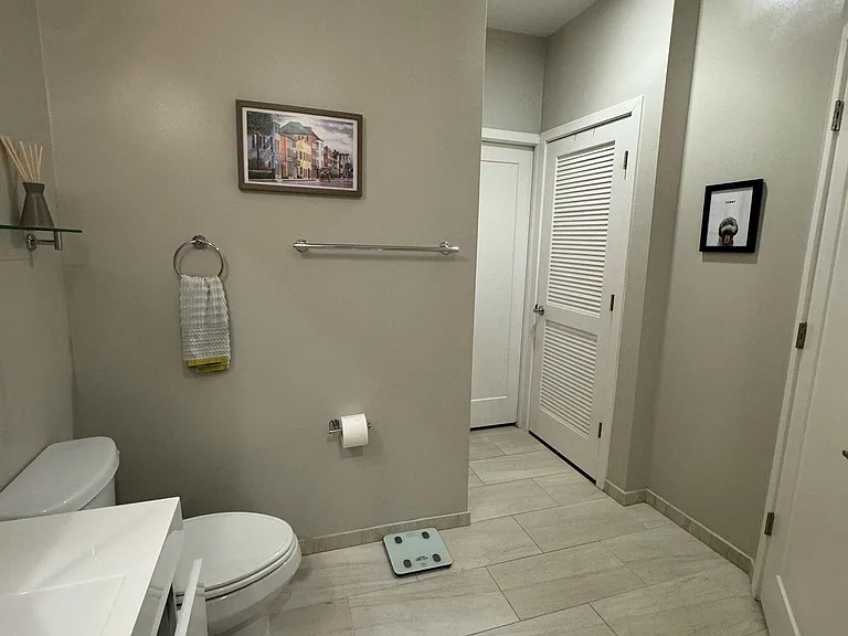 989 S Buchanan St #215 — Photo 9