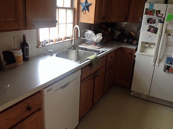 3rd image of 1124 Elno Ave