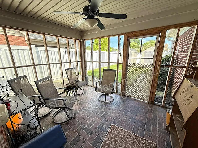 2511 Triple Crown Way — Photo 16