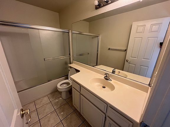 Downstair full bathroom