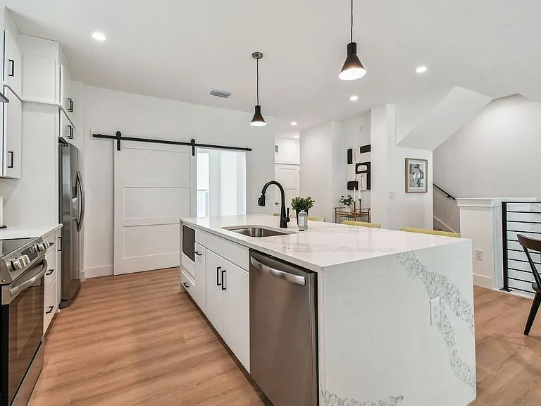 3826 Pompano Dr SE — Photo 57