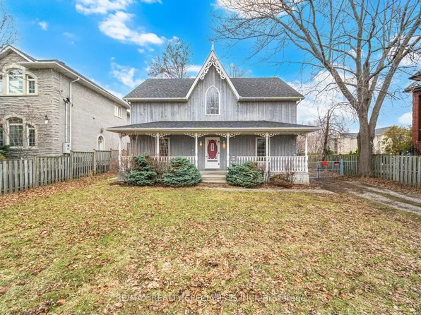 2313 Cawthra Rd, Mississauga, ON L5A 2X4