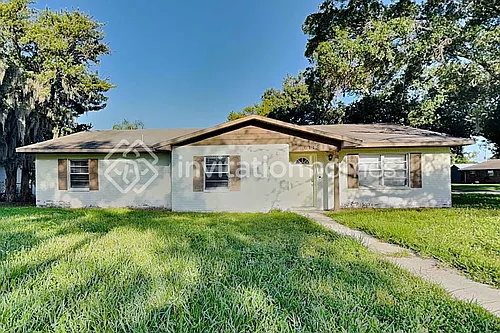 6115 Donegal E Photo 1