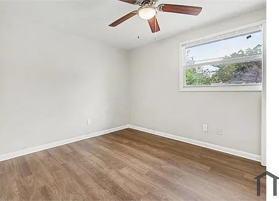 3007 E Knollwood St — Photo 20