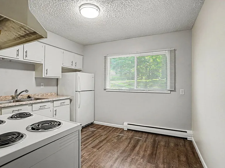 1313 Huntington Ave #2 — Photo 12