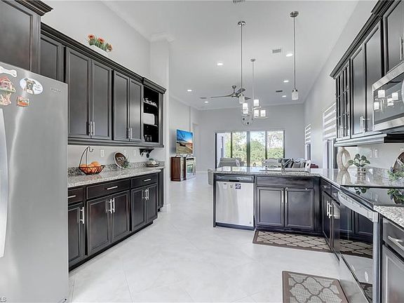 3rd image of 4794 Corrado AVE