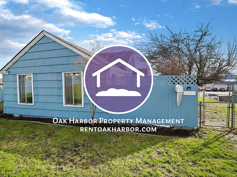 635 SE Fidalgo Ave — Photo 1