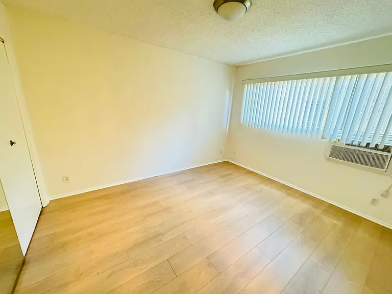 1211 N Ogden Dr — Photo 6