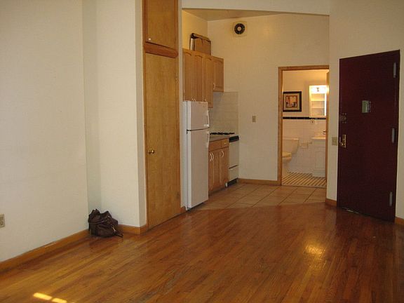 5th image of 1798 3rd Ave APT 1A