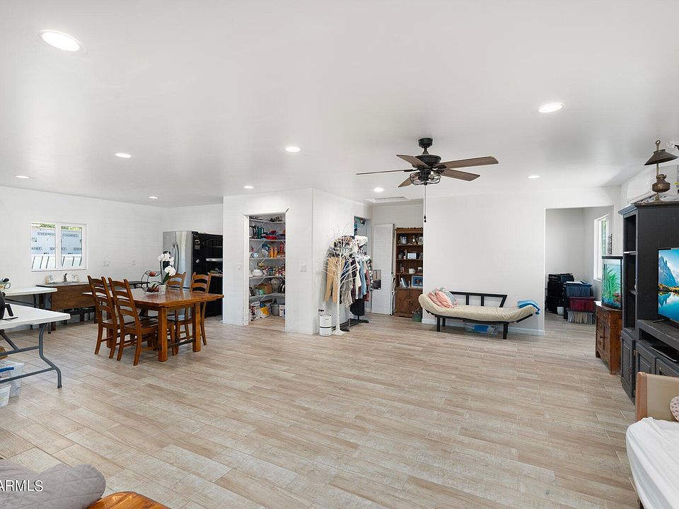 1st image of 10420 N 176TH Avenue