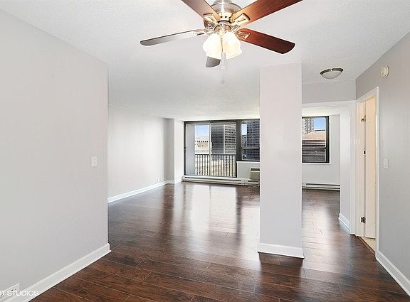 3rd image of 2740 N Pine Grove Ave APT 10G