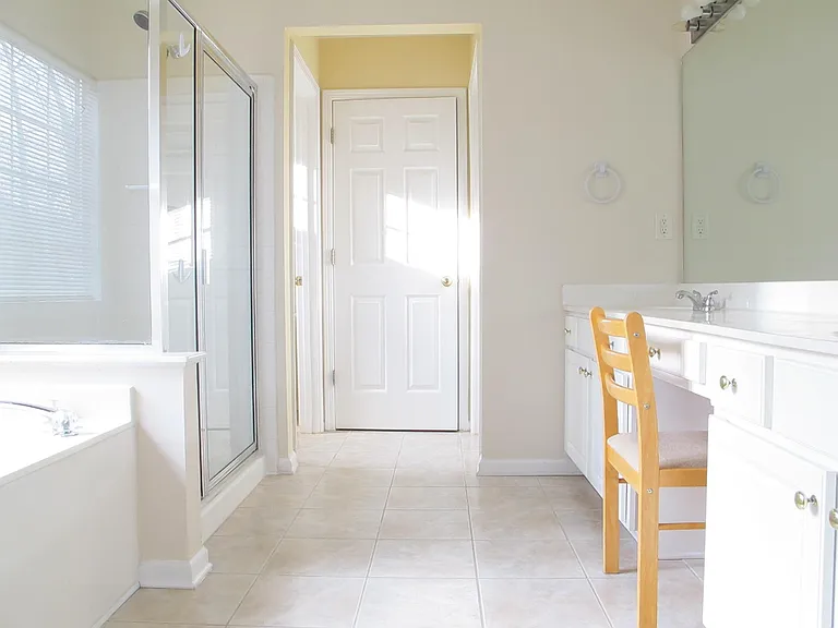 284 Wedmore Ct — Photo 17