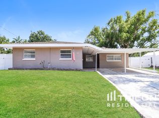 1456 Lakeview Dr, Tarpon Springs, FL 34689