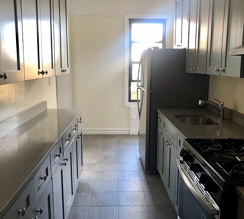 1st image of 2710 Newtown Ave APT 4H