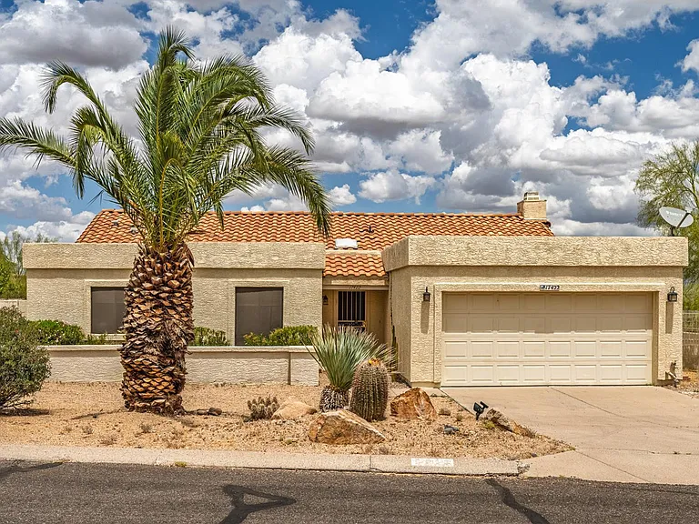 17422 E Flat Rock Dr — Photo 1
