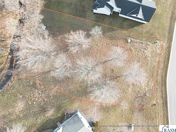 4th image of 145 Pine Creek Rd
