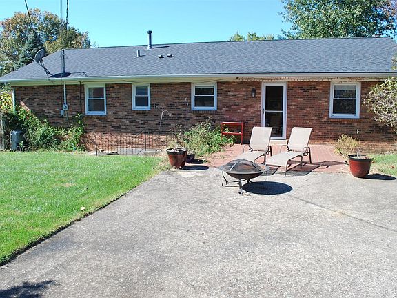 3rd image of 3110 Lamar Dr