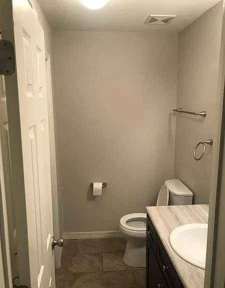 820 Hardy Springs Cir #B — Photo 14
